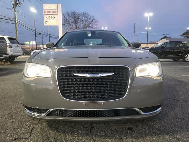 2018 Chrysler 300 Touring L