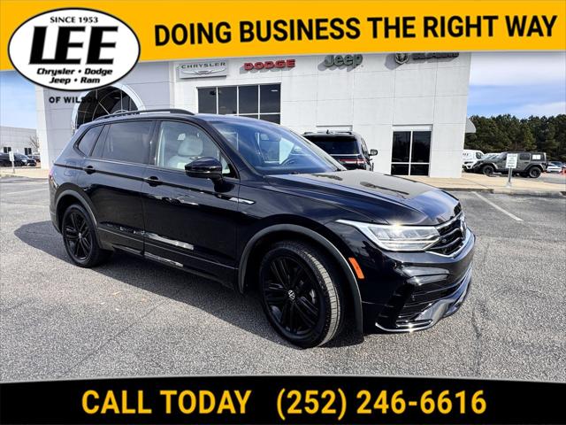 2022 Volkswagen Tiguan 2.0T SE R-Line Black