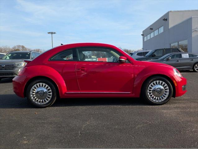 2016 Volkswagen Beetle 1.8T SE