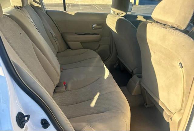 2012 Nissan Versa 1.8 S