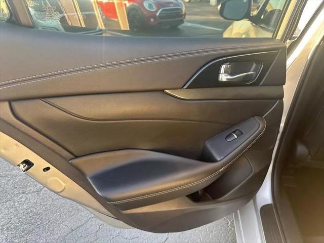 2021 Nissan Maxima SV Xtronic CVT