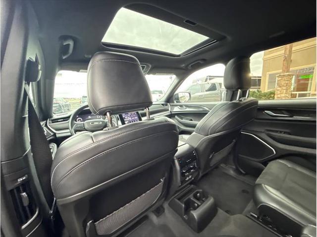 2022 Jeep Grand Cherokee L Altitude 4x4