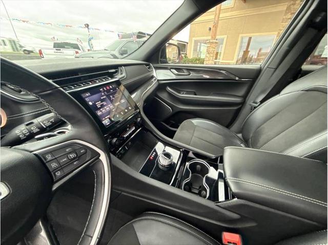 2022 Jeep Grand Cherokee L Altitude 4x4