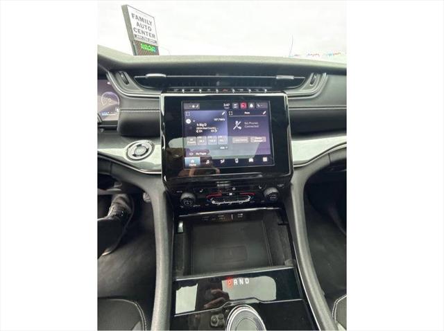 2022 Jeep Grand Cherokee L Altitude 4x4
