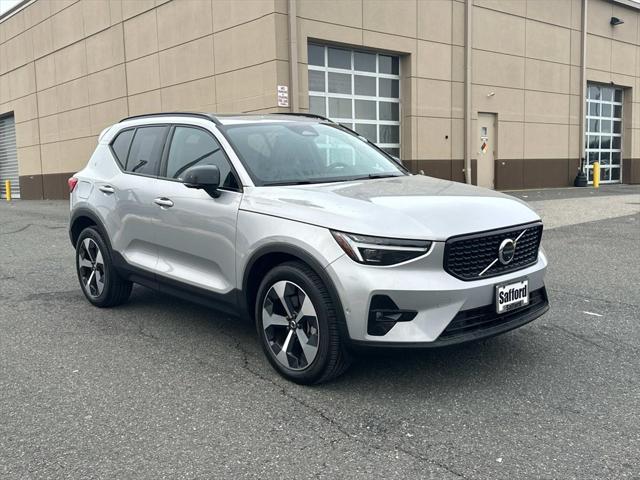 2023 Volvo XC40