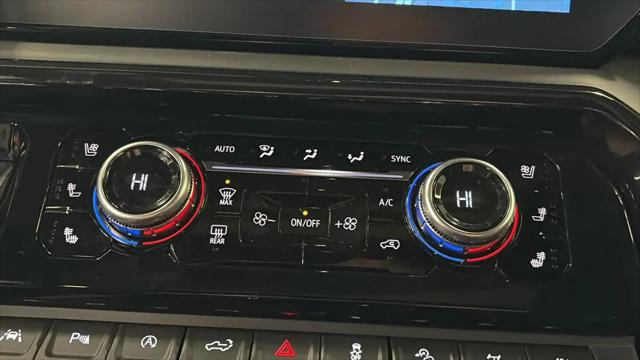 2024 GMC Sierra 1500 4WD Crew Cab Short Box AT4X