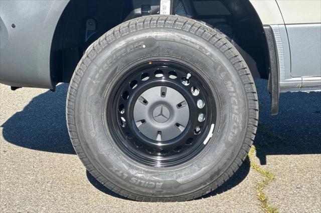 2025 Mercedes-Benz Sprinter 2500 High Roof 4-Cyl Diesel HO