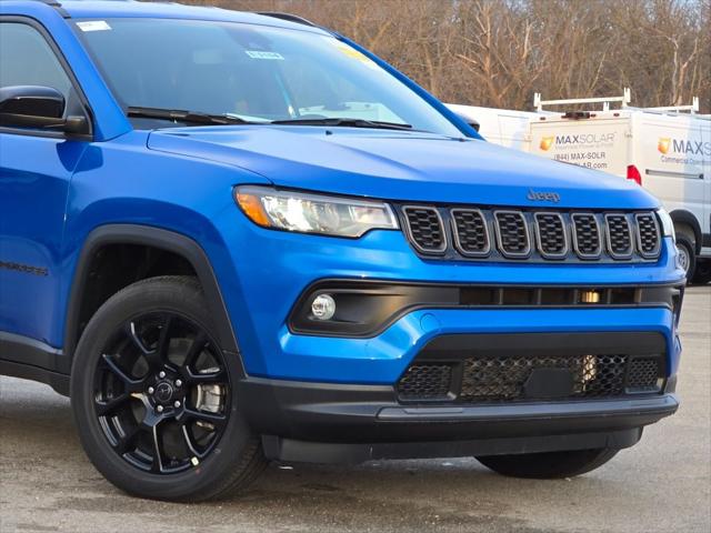 2025 Jeep Compass COMPASS LATITUDE 4X4
