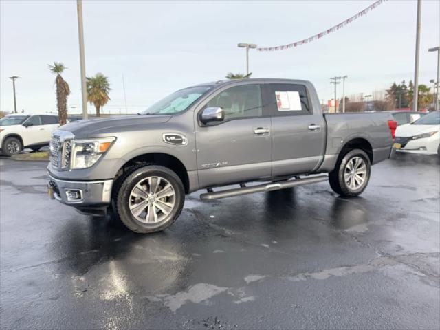 2017 Nissan TITAN SL