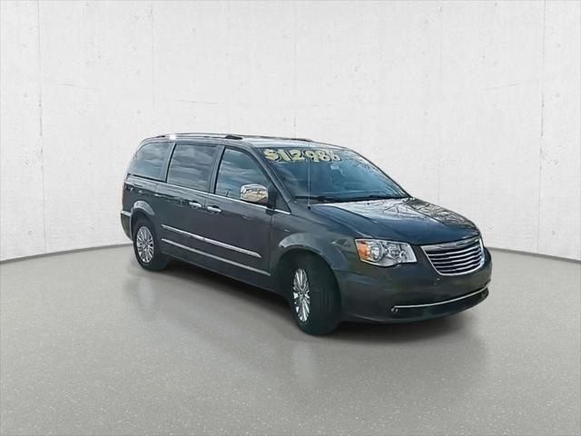 2016 Chrysler Town and Country Limited