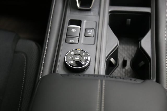 2025 Nissan Pathfinder S 4WD