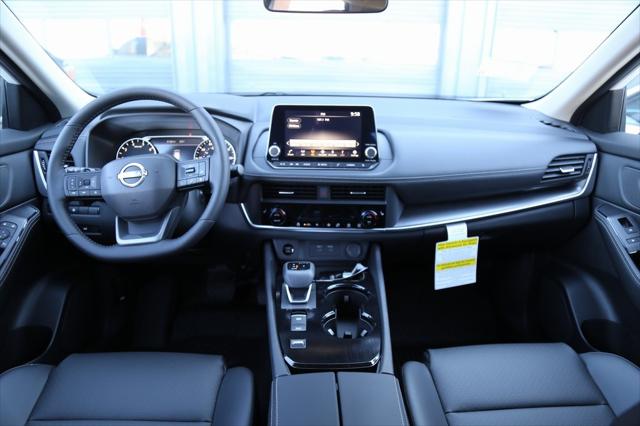 2025 Nissan Rogue SV FWD