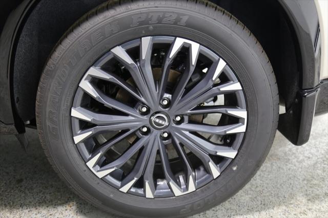 2025 Nissan Rogue Platinum FWD