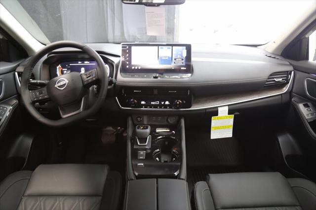 2025 Nissan Rogue Platinum FWD