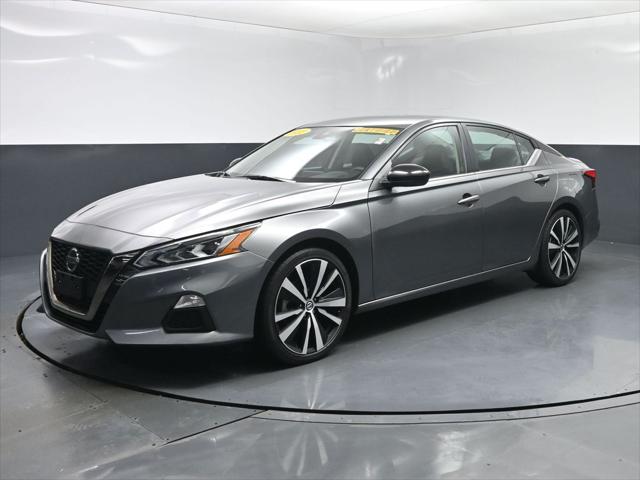2022 Nissan Altima SR FWD for sale in TERRE HAUTE, IN