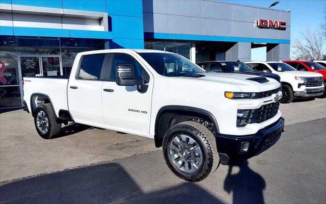 2025 Chevrolet Silverado 2500HD 4WD Crew Cab Standard Bed Custom