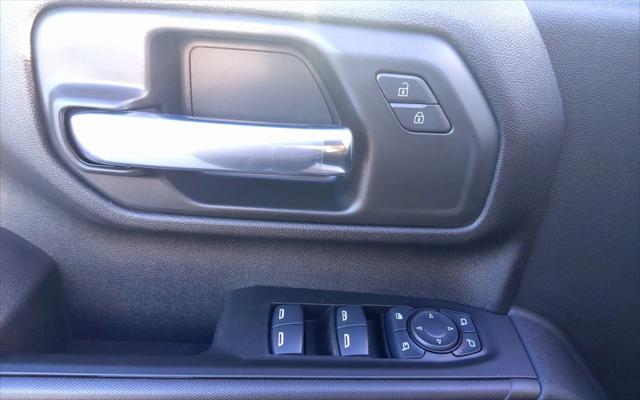 2025 Chevrolet Silverado 2500HD 4WD Crew Cab Standard Bed Custom