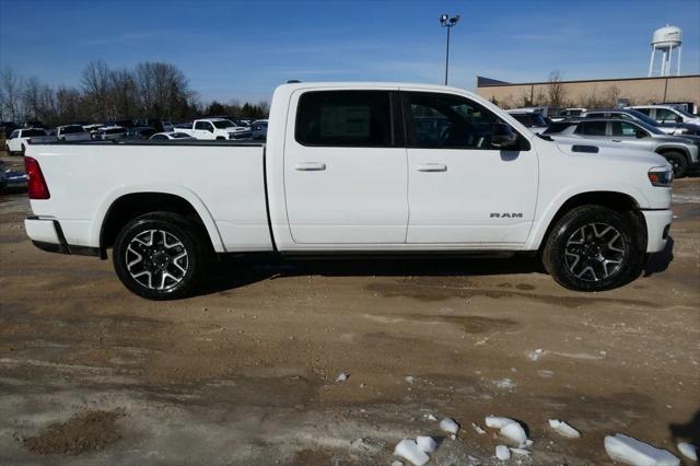 2025 RAM Ram 1500 RAM 1500 LARAMIE CREW CAB 4X4 64 BOX