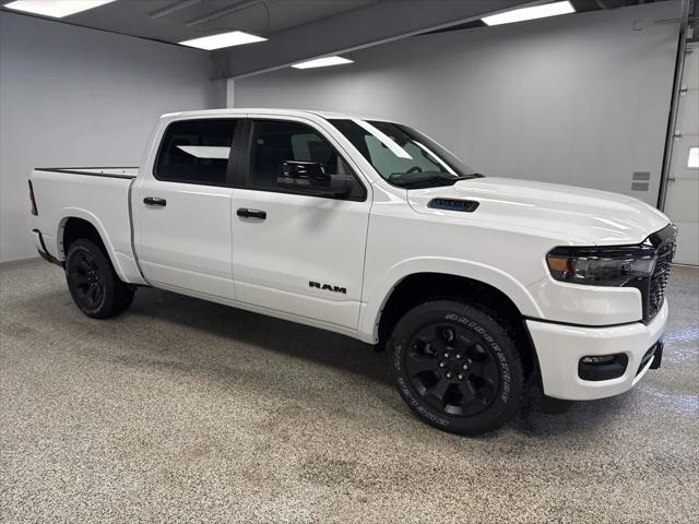2025 RAM Ram 1500 RAM 1500 BIG HORN CREW CAB 4X4 57 BOX