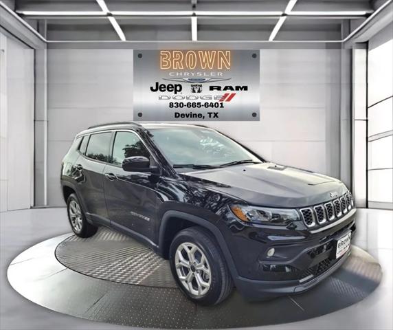 2025 Jeep Compass COMPASS LATITUDE 4X4