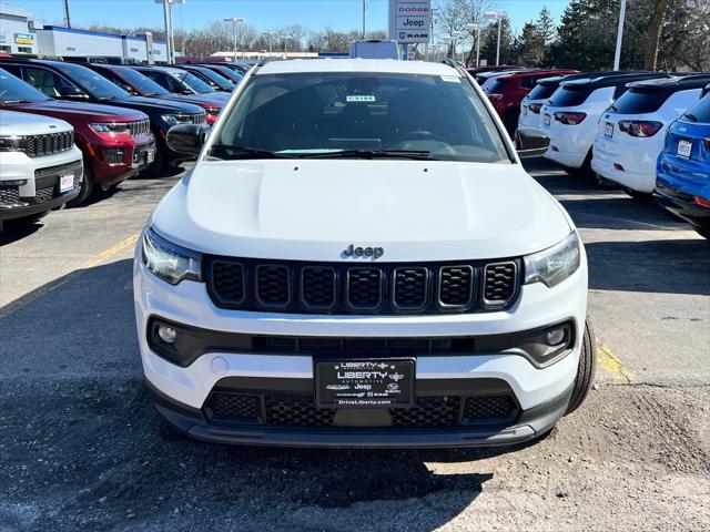 2025 Jeep Compass COMPASS LATITUDE 4X4