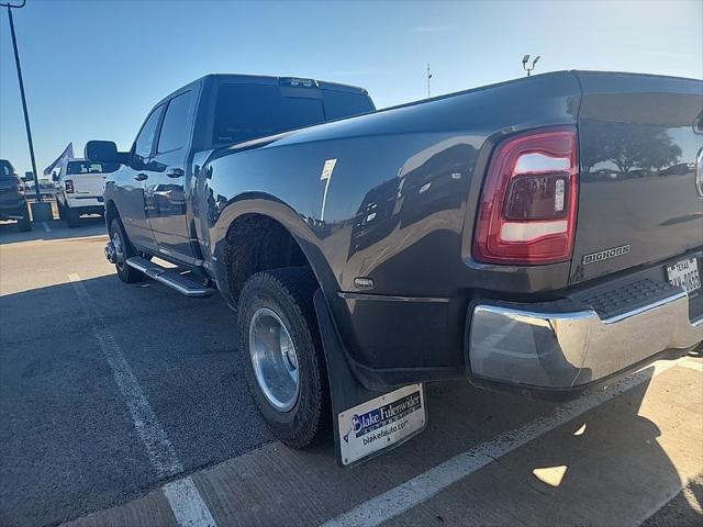 2022 RAM 3500 Big Horn Crew Cab 4x4 8 Box