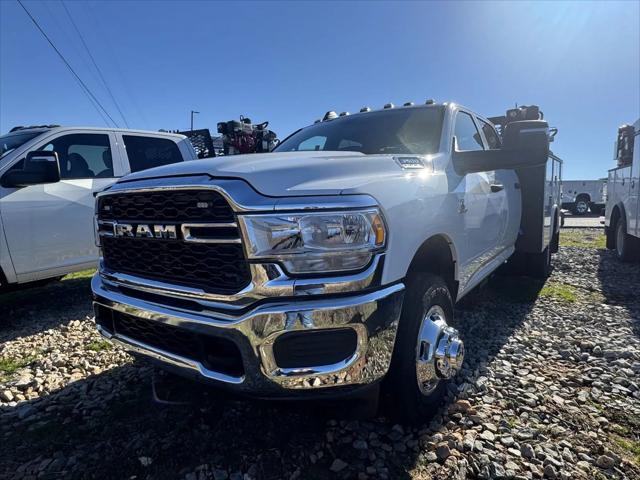 2024 RAM Ram 3500 Chassis Cab RAM 3500 TRADESMAN CREW CAB CHASSIS 4X4 60 CA