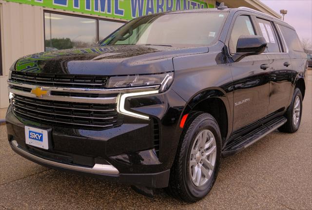 2023 Chevrolet Suburban 4WD LT