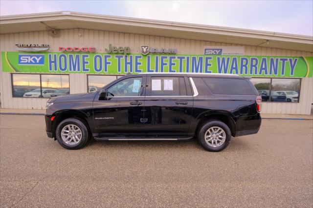 2023 Chevrolet Suburban 4WD LT