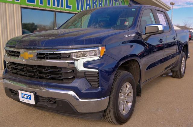 2022 Chevrolet Silverado 1500 4WD Crew Cab Standard Bed LT