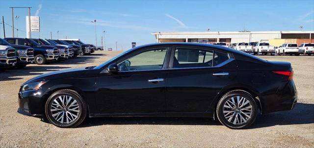 2023 Nissan Altima SV FWD