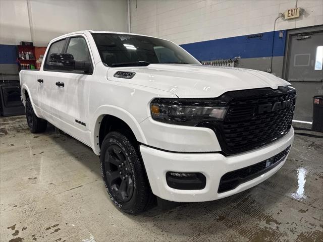 2025 RAM Ram 1500 RAM 1500 BIG HORN CREW CAB 4X4 64 BOX