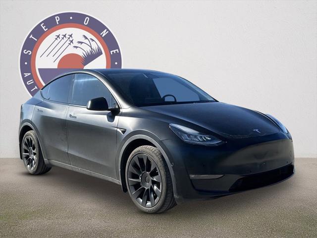 2022 Tesla Model Y Long Range Dual Motor All-Wheel Drive