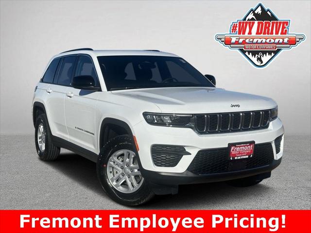 2025 Jeep Grand Cherokee GRAND CHEROKEE LAREDO 4X4