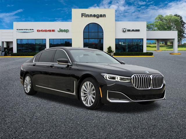 2022 BMW 740 i