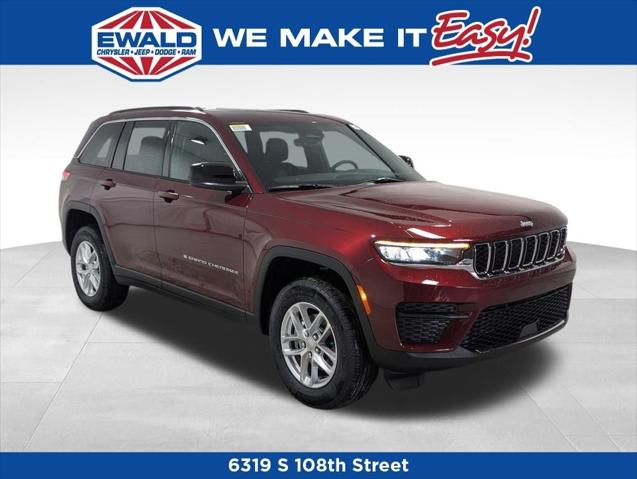 2025 Jeep Grand Cherokee GRAND CHEROKEE LAREDO X 4X4