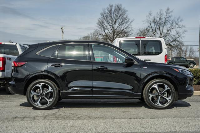 2023 Ford Escape ST-Line Elite