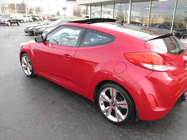 2013 Hyundai Veloster Base w/Black