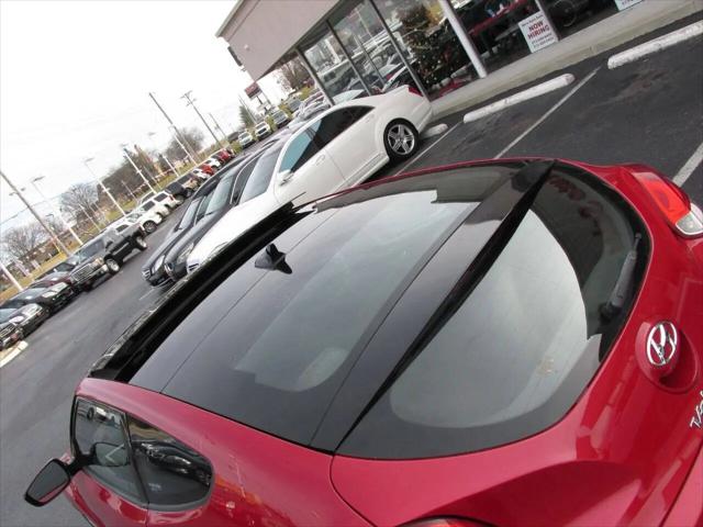 2013 Hyundai Veloster Base w/Black