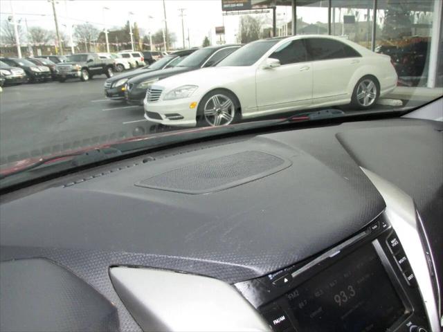 2013 Hyundai Veloster Base w/Black