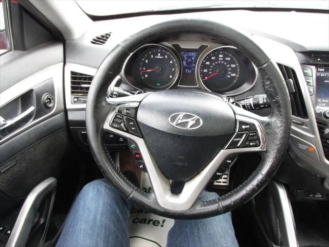 2013 Hyundai Veloster Base w/Black