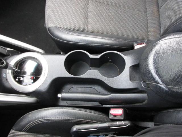2013 Hyundai Veloster Base w/Black
