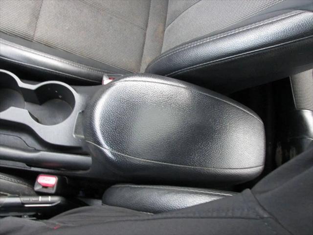 2013 Hyundai Veloster Base w/Black
