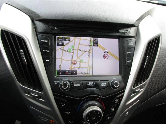 2013 Hyundai Veloster Base w/Black