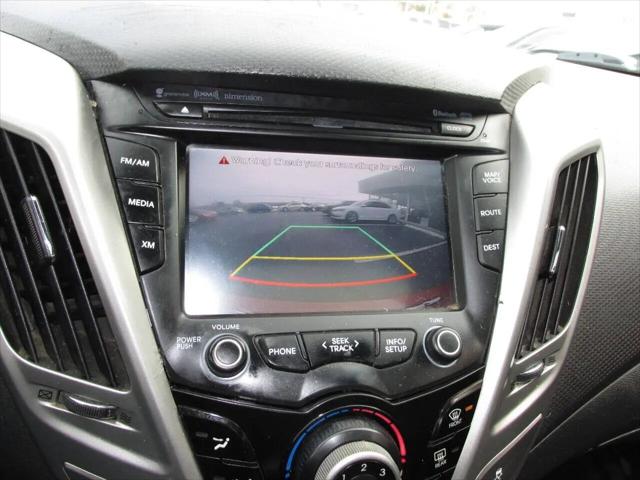 2013 Hyundai Veloster Base w/Black
