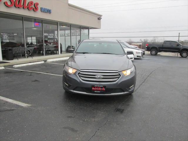 2013 Ford Taurus SEL