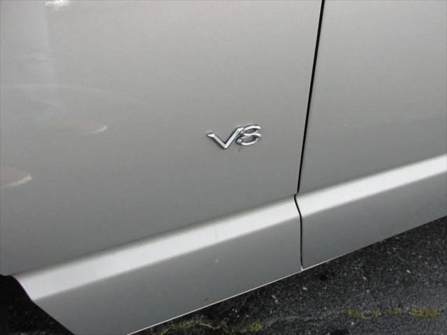 2004 Ford Thunderbird Deluxe
