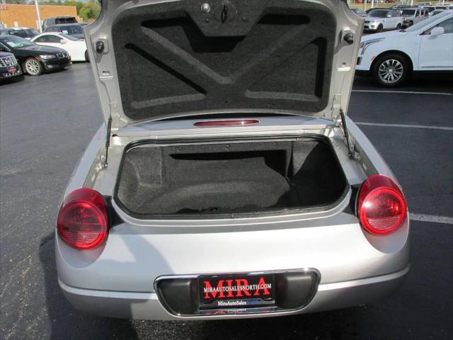 2004 Ford Thunderbird Deluxe
