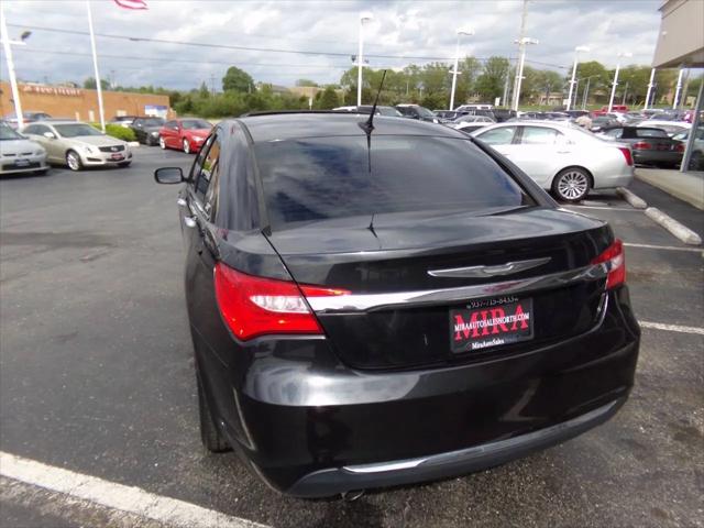 2011 Chrysler 200 Limited