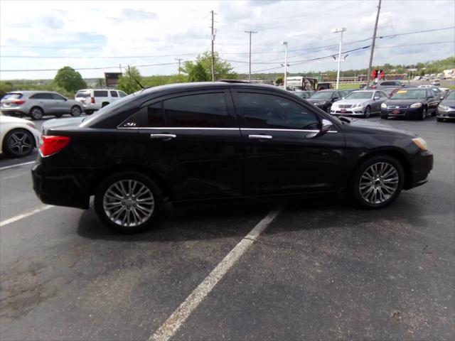 2011 Chrysler 200 Limited